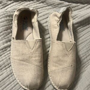 Bobs by sketcher slip on for women size 9 tan